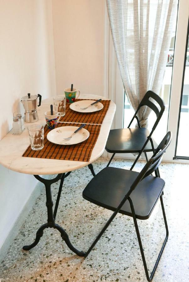 Koukaki Tina'S Place Apartamento Atenas Exterior foto